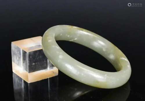 A Hetian jade bracelet Qing