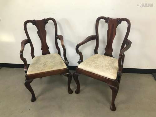 A pair of Victorian Queen Anne style mahogany carver dining ...