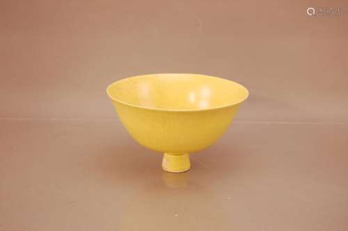 A porcelain studio pottery footed bowl by Thelma Marcuson, c...