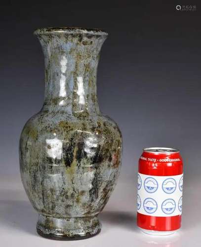 A Shiwan Porcelain Vase Qing