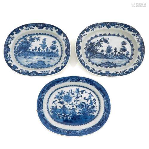 A COLLECTION OF 3 SERVING PLATTERS