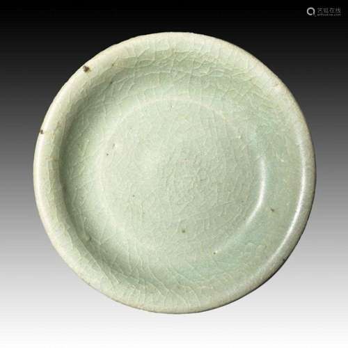 A CHINESE LONGQUAN CELADON DISH, SONG-YUAN DYNASTY, 13TH CEN...