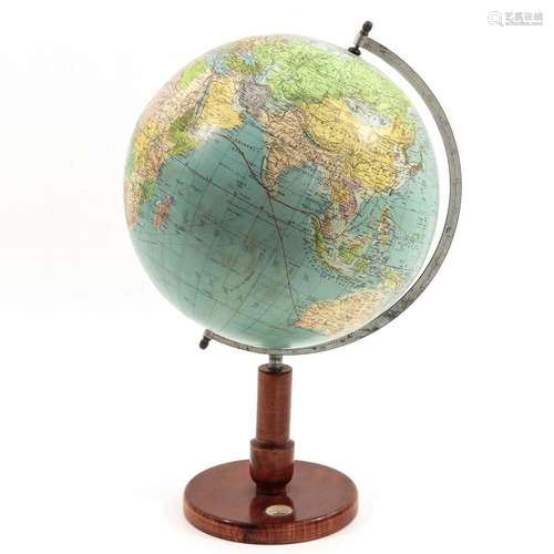 A Kosmos Erdglobus Globe Circa 1941