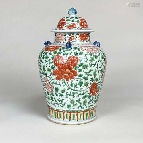 A TRANSITIONAL CHINESE FAMILLE VERTE VASE & COVER, 17TH ...