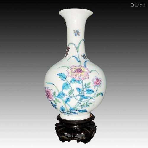 CHINESE DOUCAI VASE WITH INSCRIPTIONS, QIANLONG MARK, POSSIB...