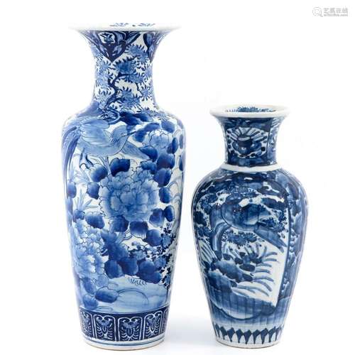 A LOT OF 2 BLUE AND WHITE VASES