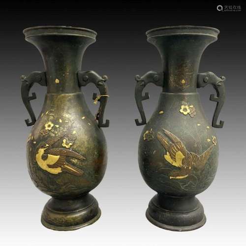 PAIR OF JAPANESE PARCEL GILT BRONZE VASES, MEIJI PERIOD, 19T...