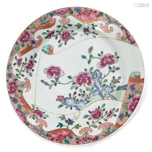 A FAMILLE ROSE PLATE