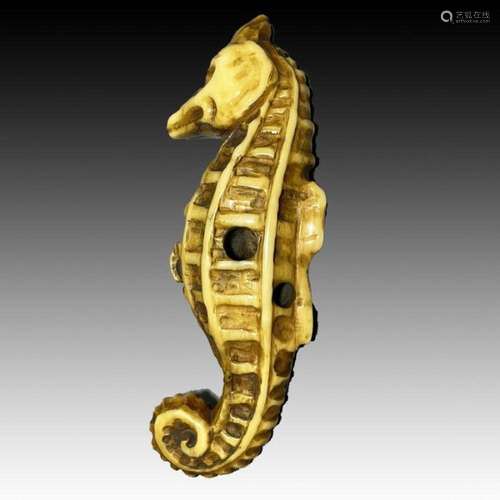 UNUSUAL SEA HORSE NETSUKE 19TH CENTURY, MEIJI PERIOD