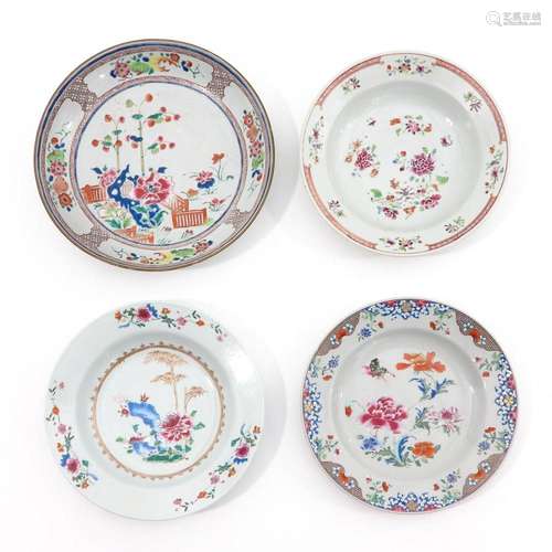 A COLLECTION OF 4 FAMILLE ROSE PLATES