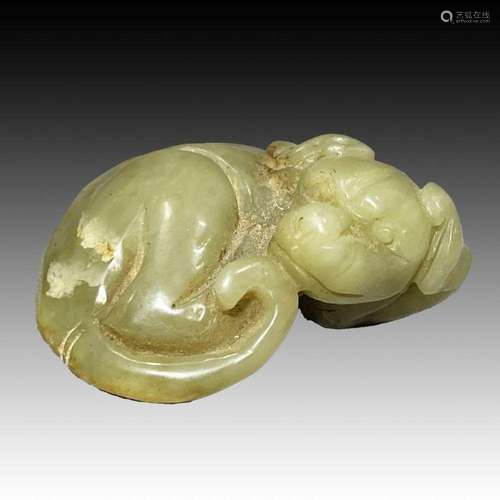 A CHINESE JADE DOG, QING DYNASTY (1644-1911)