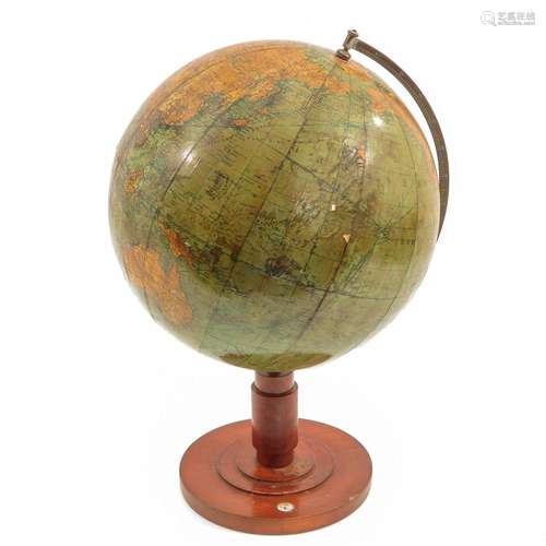 A Mangs Neuer Erd Globus Globe Circa 1925