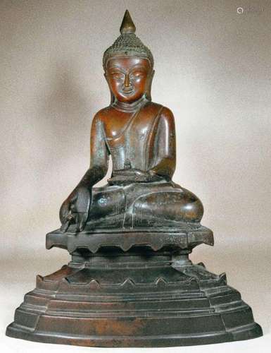 A BURMESE SHAN BRONZE SCULPTURE SEATED BUDDHA, 19TH/20TH CEN...