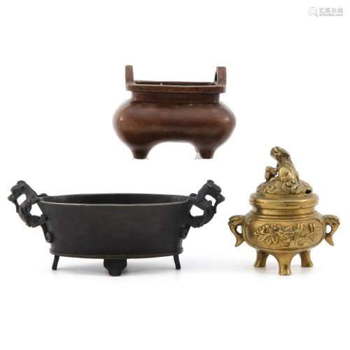 A COLLECTION OF 3 BRONZE CENSERS