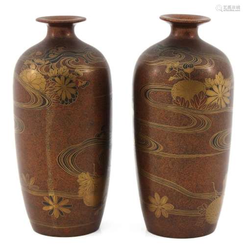 A PAIR OF LACQUER VASES