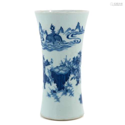 A BLUE AND WHITE VASE