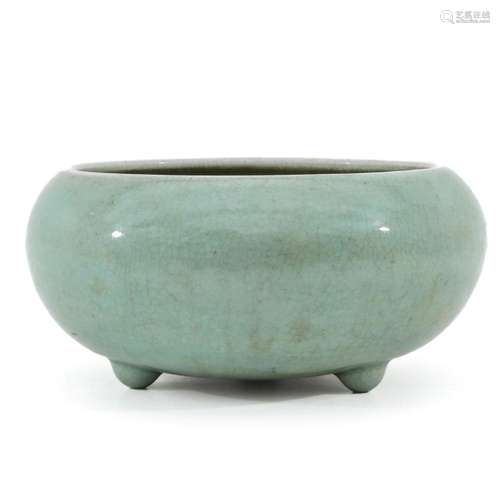 A CELADON CENSER