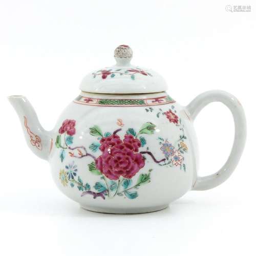 A FAMILLE ROSE TEAPOT