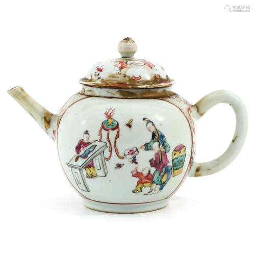 A FAMILLE ROSE TEAPOT