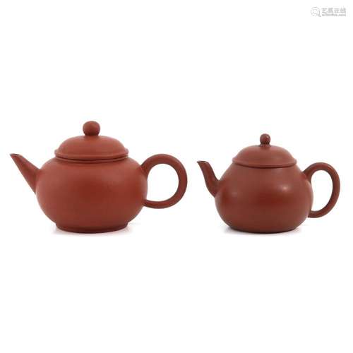 A LOT OF 2 YIXING TEAPOTS