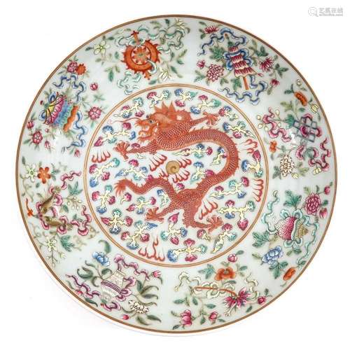 A FAMILLE ROSE PLATE