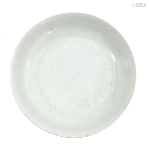 A WHITE GLAZE DISH