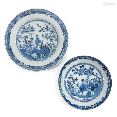 A LOT OF 2 BLUE AND WHITE PLATES