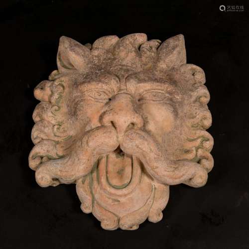 Fountain mask