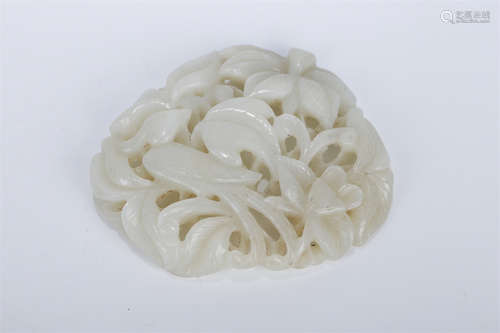 A Hetian Jade Band Plate with Flowers Design.