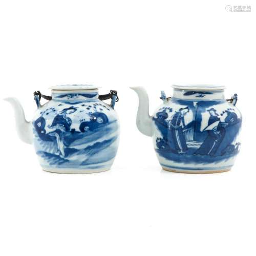 A Lot of 2 Blue and White Teapots