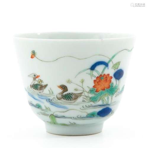 A Doucai Decor Cup