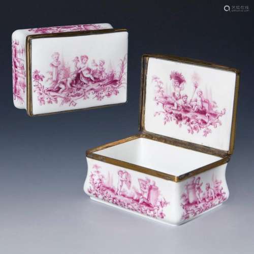 BAROCK-TABATIERE MIT AMORETTEN. MEISSEN.