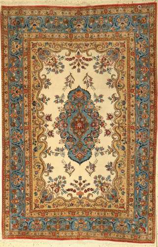 Qum, Persia, approx. 60 years, wool on cotton with silk