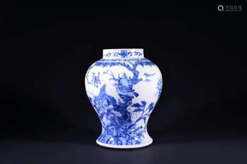 A BLUE AND WHITE JAR.QING PERIOD