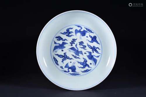 A BLUE AND WHITE 'CRANE' DISH.QING PERIOD