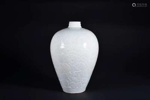A CARVED QINGBAI-GLAZED MEIPING.SONG PERIOD