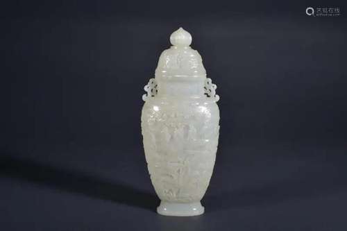 A CARVED WHITE JADE VASE AND COVER.QING PERIOD