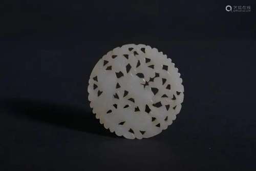 A CARVED WHITE JADE OPEN-WORK PLAQUE.QING PERIOD