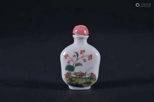 A FAMILLE-ROSE SNUFF BOTTLE.MARK OF QIANLONG