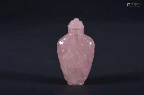 A CARVED PINK-CRYSTAL SNUFF BOTTLE.QING PERIOD