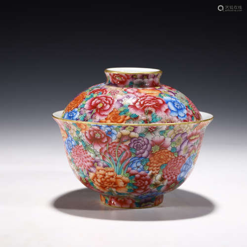 Falangcai Glaze Floral Bowl and Cover