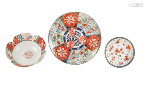 JAPANESE PORCELAIN GROUP