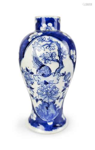 BLUE AND WHITE 'PHOENIX AND PEONY' BALUSTER VASE