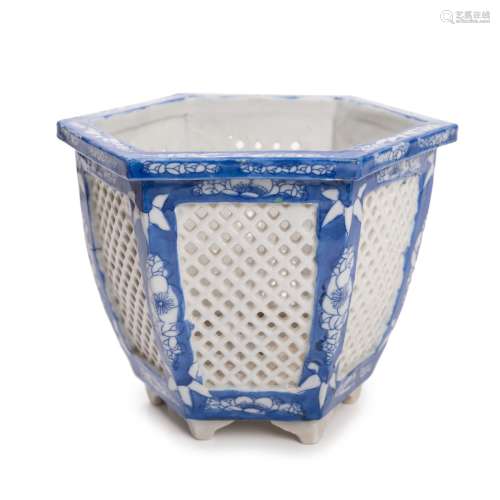 CHINESE BLUE AND WHITE OPENWORK PLANTER
