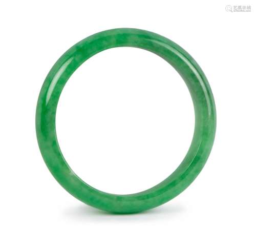 A JADE CARVED BANGLE