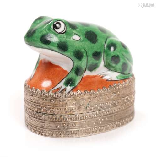 PORCELAIN FROG SILVERED BOX