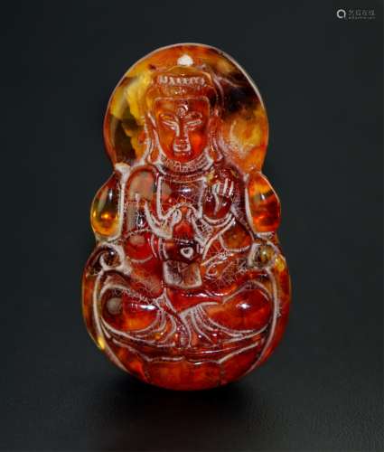 AMBER AVALOKITESVARA PENDANT