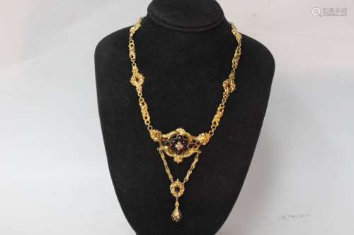 Victory Period 18K Gold Necklace
