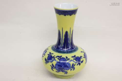 Chinese Yellow Ground Porcelain Vase,Mark