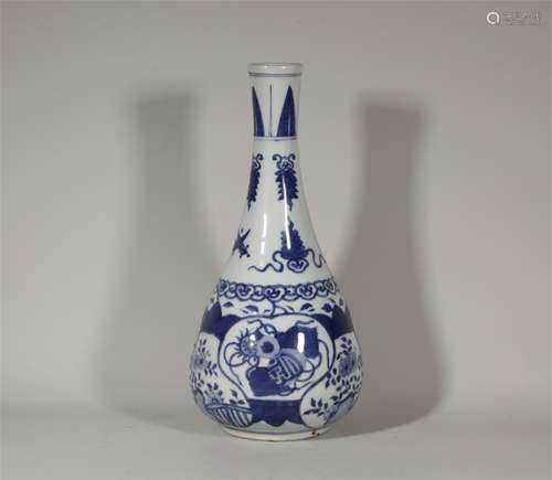 Ming Dynasty Apocalypse blue and white flower bottle